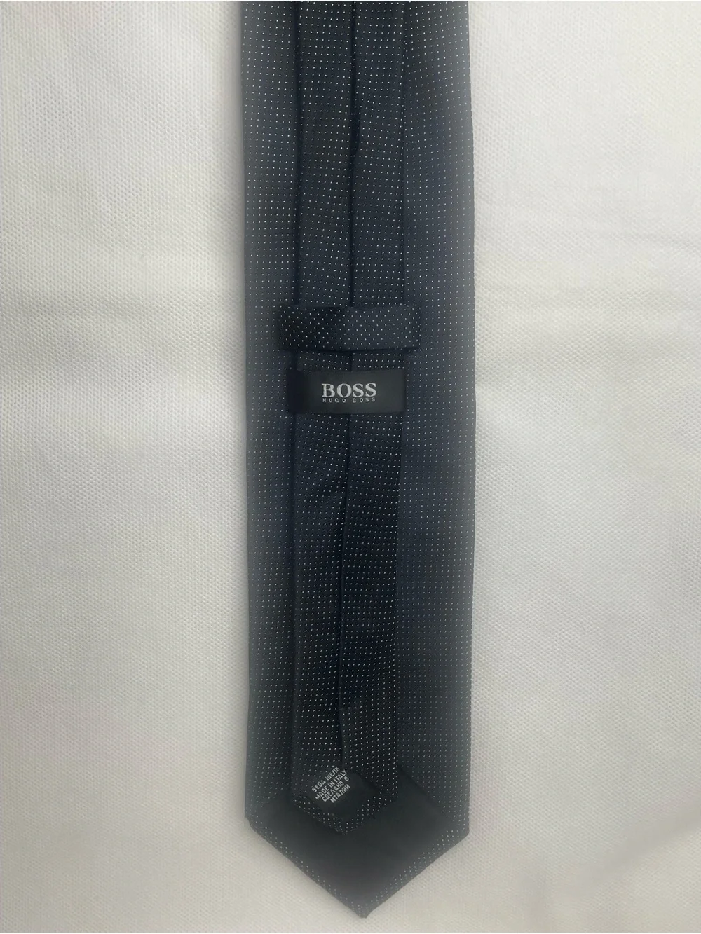 Hugo Boss Classic Polkadot Necktie Chrome Navy Blue 100% Silk Italian Made Tie